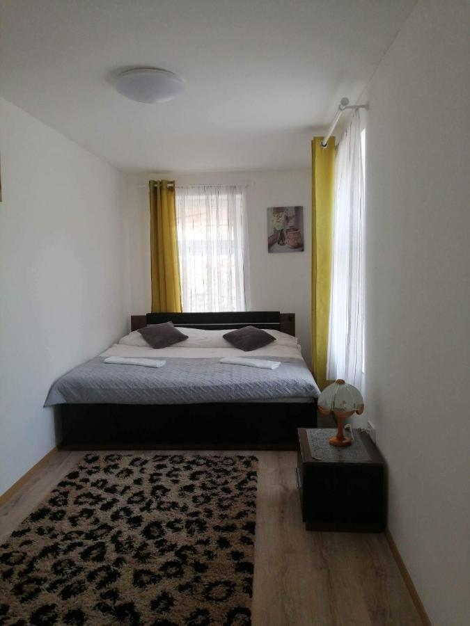 ケストヘイHorvath Apartmanアパートメント エクステリア 写真