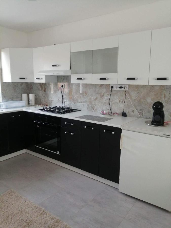 ケストヘイHorvath Apartmanアパートメント エクステリア 写真
