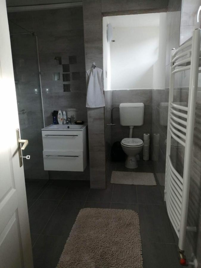 ケストヘイHorvath Apartmanアパートメント エクステリア 写真