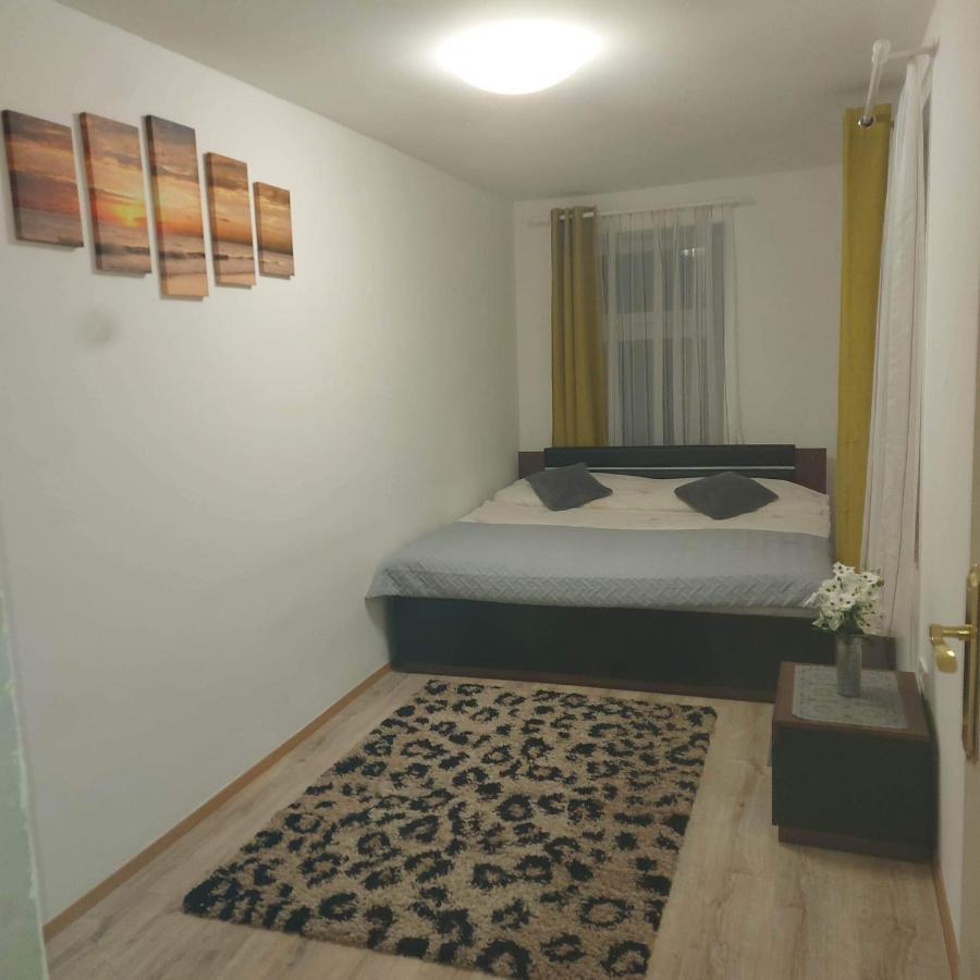 ケストヘイHorvath Apartmanアパートメント エクステリア 写真